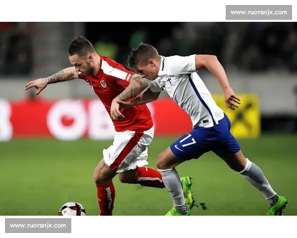 半场战报：罗马尼亚 0-0 奥地利 攻防皆哑火